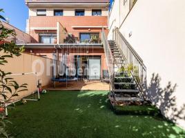  (unifamiliar adossada), 225 m², presque neuf, Zona