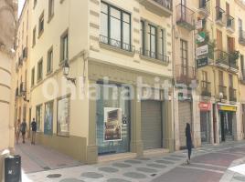 Lloguer local comercial, 255 m², Calle de Peralada, 28