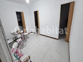 Flat, 48 m², near bus and train