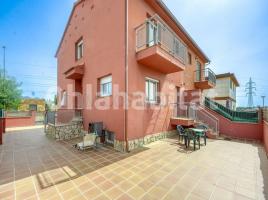 Houses (terraced house), 194 m², Avenida Maria Torres