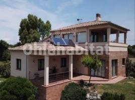 Casa (unifamiliar aislada), 540 m², seminuevo, Zona