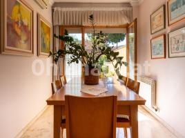 Houses (terraced house), 172 m², near bus and train, Calle de Miquel