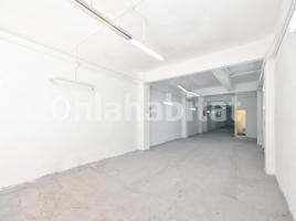 Local comercial, 234 m², prop de bus i tren, Calle de Barcelona, 89