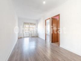 Piso, 104 m², cerca de bus y tren, Calle de la Miranda