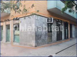 Alquiler local comercial, 80 m², cerca de bus y tren, seminuevo, Plaza de Milagros Consarnau i Sabaté, 3