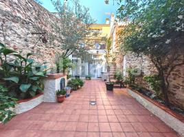 Casa (chalet / torre), 243 m², Calle de Caldes