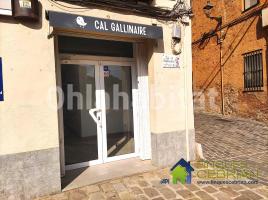 Lloguer local comercial, 57 m², prop de bus i tren