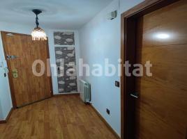 Piso, 75 m², cerca de bus y tren