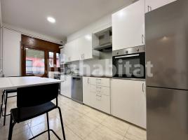 Lloguer habitació, 8 m², prop de bus i tren