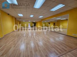 For rent business premises, 200 m², Calle Sant Salvador