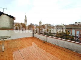 Houses (terraced house), 340 m², near bus and train, Plaza de Sant Joan