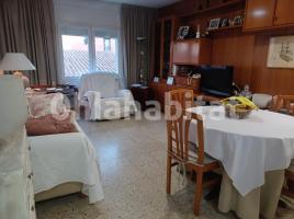 Apartament, 90 m², près de bus et de train, Calle Roger de Llúria