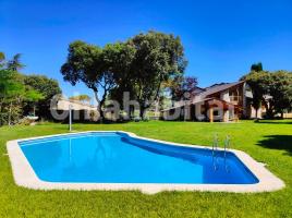 Houses (detached house), 550 m², Zona