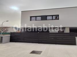 Casa (unifamiliar adosada), 146 m², cerca de bus y tren, nuevo