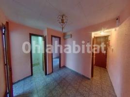 Flat, 66 m², near bus and train