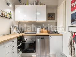 Piso, 218 m², cerca de bus y tren