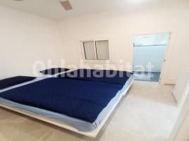 Estudio, 50 m², cerca de bus y tren, Centre