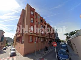 Piso, 94 m², cerca de bus y tren