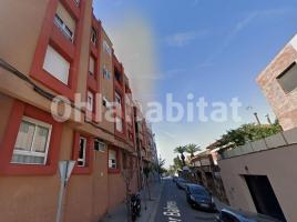 Piso, 94 m², cerca de bus y tren