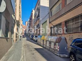 Piso, 101 m², cerca de bus y tren, Centro