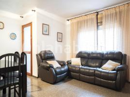 Piso, 90 m², cerca de bus y tren