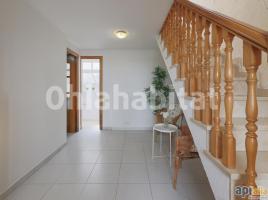 Casa (unifamiliar aislada), 91 m², cerca de bus y tren