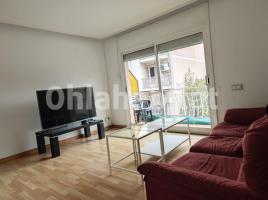 Piso, 75 m², cerca de bus y tren