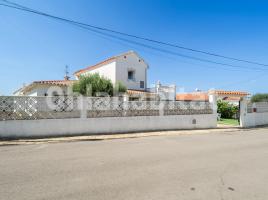 Houses (detached house), 274 m², near bus and train, Puig Sec