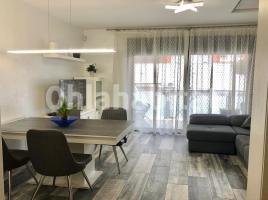 Apartamento, 93 m², cerca de bus y tren, Fenals