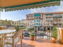 Piso, 93 m², cerca de bus y tren