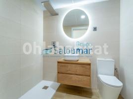 Flat, 85 m², near bus and train, almost new, PORT