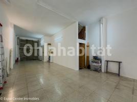 Casa (unifamiliar adossada), 259 m², prop de bus i tren, Poble Nou