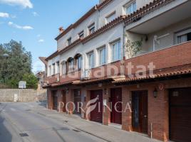 Houses (terraced house), 200 m², near bus and train, Centre-El Pedró