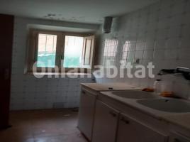 Casa (unifamiliar aislada), 390 m², cerca de bus y tren, Torrelles de Foix