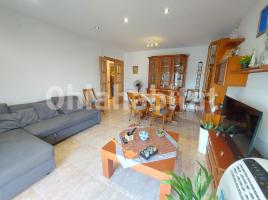 Piso, 87 m², cerca de bus y tren