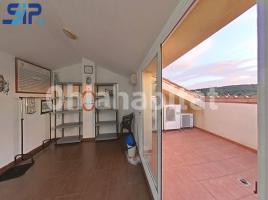 Casa (unifamiliar adossada), 156 m², prop de bus i tren, seminou