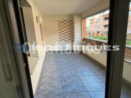 Pis, 97 m², prop de bus i tren, seminou