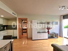 Alquiler piso, 63 m², cerca de bus y tren, seminuevo