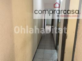 Flat, 85 m², near bus and train