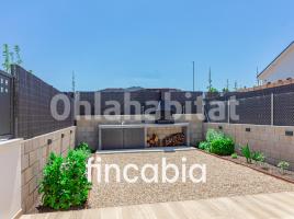 Casa (unifamiliar adossada), 165 m², prop de bus i tren, seminou