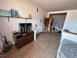 Àtic, 90 m², près de bus et de train, Calle de la Cala