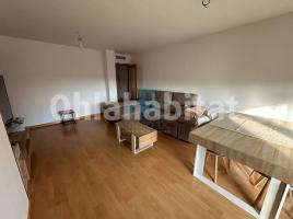 Flat, 110 m², near bus and train, Calle Catalunya