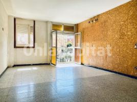 Pis, 68 m², prop de bus i tren, Calle de Santa Creu