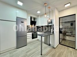 Apartamento, 52 m², seminuevo, Calle CRISTOFOR COLOM