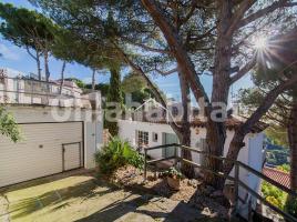 Houses (villa / tower), 210 m²