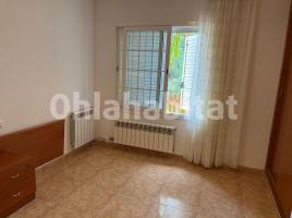 Casa (xalet / torre), 346 m², prop de bus i tren, seminou, Calle Farigola