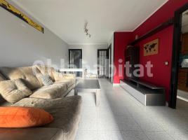 Piso, 93 m², cerca de bus y tren