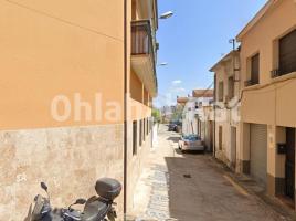 Duplex, 119 m², near bus and train, almost new