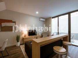 Alquiler dúplex, 75 m², cerca de bus y tren, seminuevo
