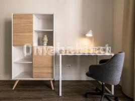 Alquiler dúplex, 75 m², cerca de bus y tren, seminuevo